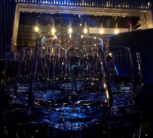 上海中高端夜场招聘商务礼仪,有身高要求吗？