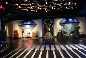 上海中低档夜场招聘包厢服务员,夜场如何吸引客人选你？