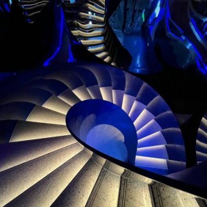 上海普陀区真如镇街道附近夜场招聘包厢陪唱,是当天上班当天发薪吗？