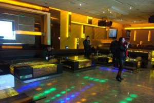 上海闵行区吴泾镇附近ktv招聘包厢管家,(不够给补贴)