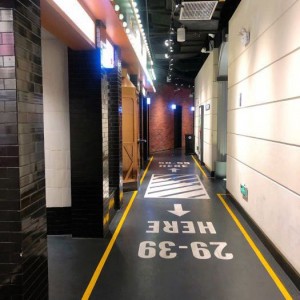 上海奉贤区四团镇附近夜场招聘商务礼仪,交五险一金吗？