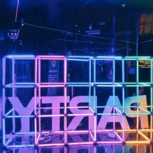 上海知名的酒吧招聘酒水促销员,(不抽台费)