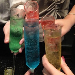 上海翻台高的ktv招聘包厢服务员,还有哪些职位