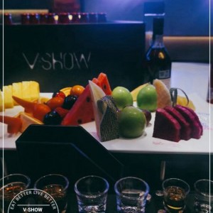 上海松江区岳阳街道附近ktv招聘商务接待,是当天上班当天发薪吗？