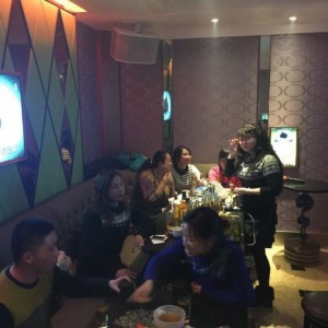 上海生意好的夜总会招聘包厢气氛组,(不抽台费)