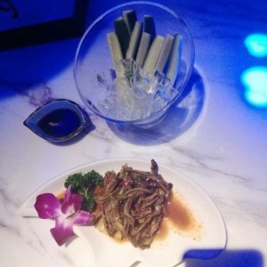 上海松江区新桥镇附近ktv招聘包厢服务员,有学历要求吗？