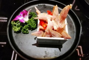 上海静安区彭浦新村街道附近ktv招聘包厢管家,招聘信息真实吗？