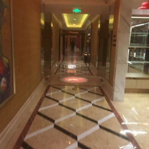 上海黄浦区豫园街道附近夜总会招聘酒水促销员,可以兼全职