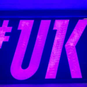 上海宝山区友谊路街道附近夜场招聘商务礼仪,可以兼全职