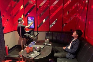 上海嘉定区南翔镇附近夜总会招聘包厢服务员,上班需要喝酒吗？