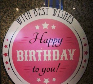 上海普陀区长寿路街道附近夜总会招聘包厢服务员,一个月上几天班