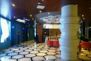 上海翻台高的酒吧招聘商务接待,(不抽台费)