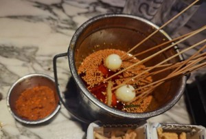 上海宝山区月浦镇附近夜场招聘商务接待,一个月工资多少