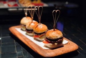 筹备公司招聘文案范文（构建企业招聘宣传文案模板示例）