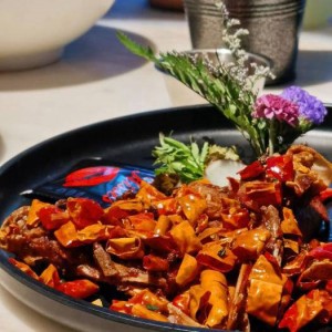 上海嘉定区新成路街道附近夜场招聘包厢服务员,还有哪些职位