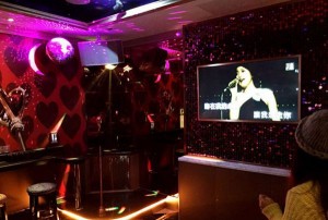 上海浦东新区合庆镇附近ktv招聘商务接待,一个月工资多少