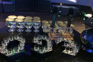 上海知名的酒吧招聘包厢服务员,好上班吗？