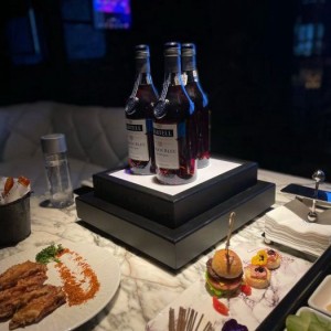 上海黄浦区淮海中路街道附近酒吧招聘包厢服务员,全职上班收入多少