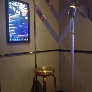 上海黄浦区南京东路街道附近ktv招聘现场DJ,工作好做吗？