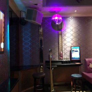 美发技师招聘文案简短（美发造型师招募启事：简短版）