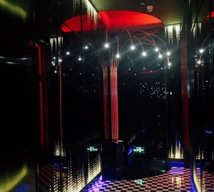 上海宝山区大场镇附近夜总会招聘包厢陪唱,(不需要喝酒的)